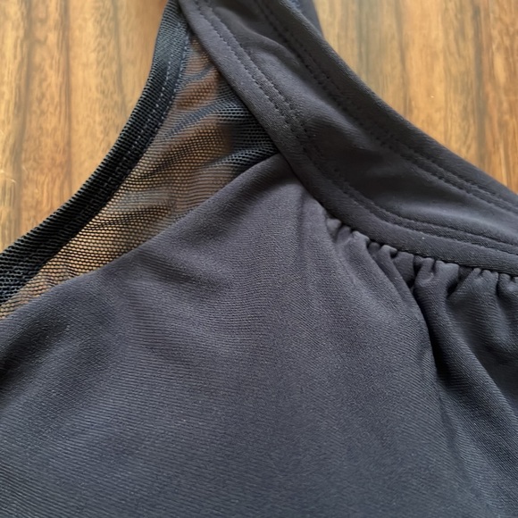 Miraclesuit Illusionist Ursula Underwire Tankini Top, DD Cup - Picture 9 of 16